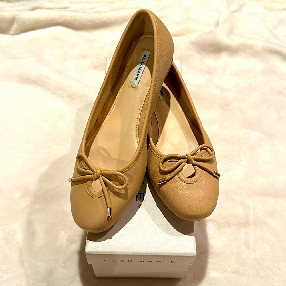NEW Alex Marie Sand color flat.